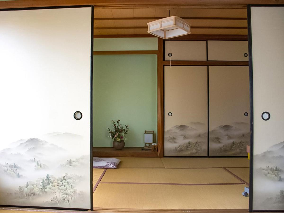 فندق Guest Cafe Kuchikumano Kamitondacho المظهر الخارجي الصورة