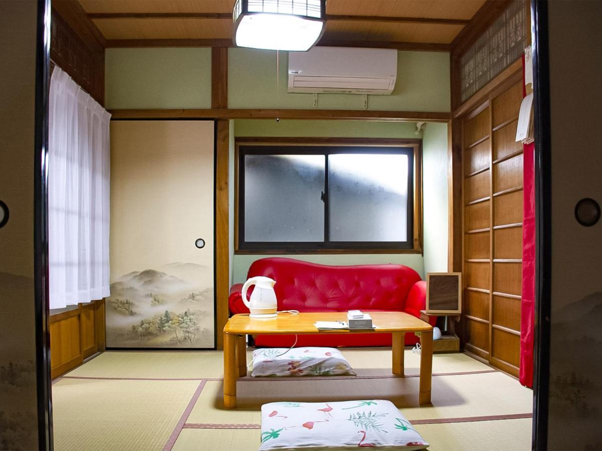 فندق Guest Cafe Kuchikumano Kamitondacho المظهر الخارجي الصورة