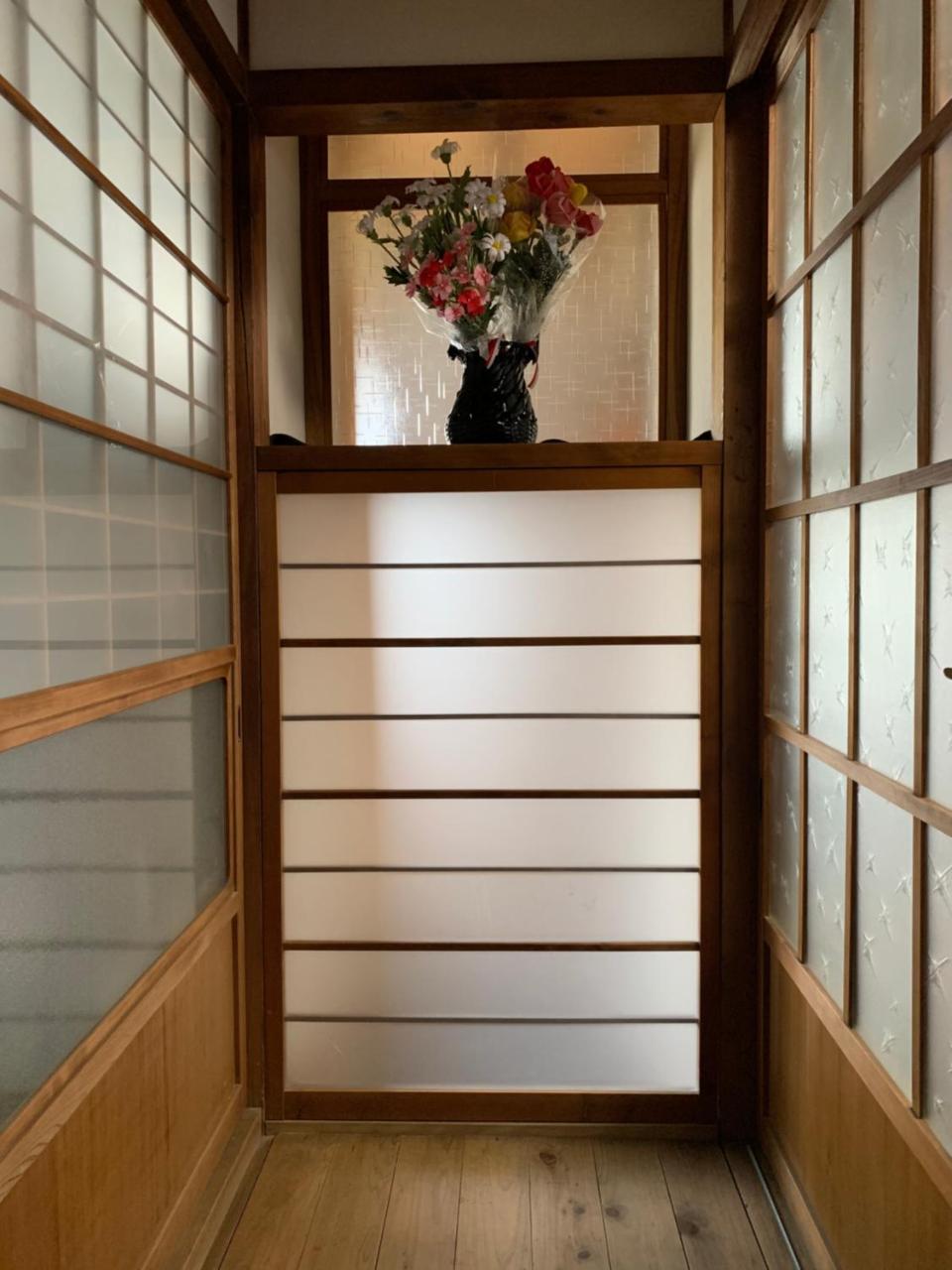 فندق Guest Cafe Kuchikumano Kamitondacho المظهر الخارجي الصورة